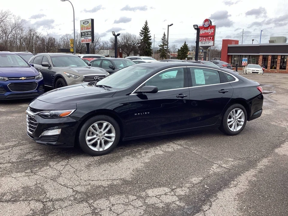 2020 Chevrolet Malibu - Image 6 of 21