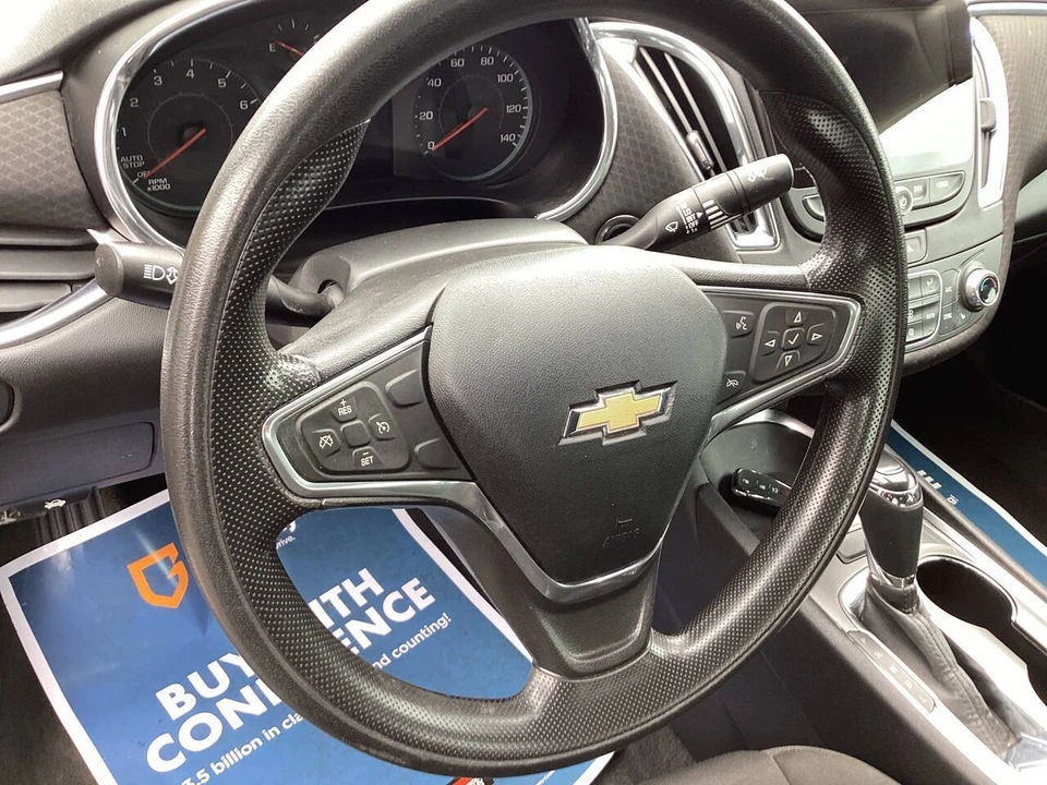 2020 Chevrolet Malibu - Image 17 of 21
