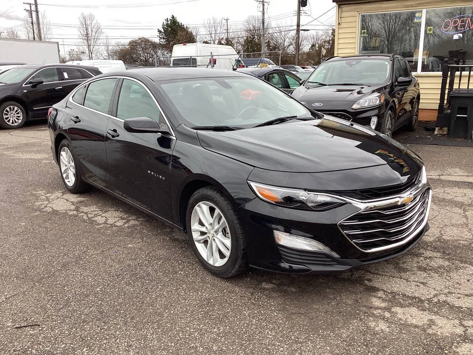 2020 Chevrolet Malibu - Image 2 of 21