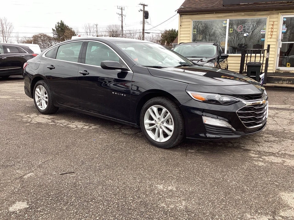 2020 Chevrolet Malibu - Image 12 of 21
