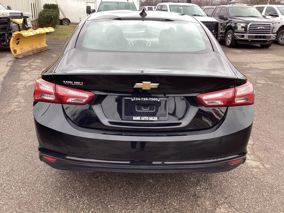 2020 Chevrolet Malibu - Image 8 of 21