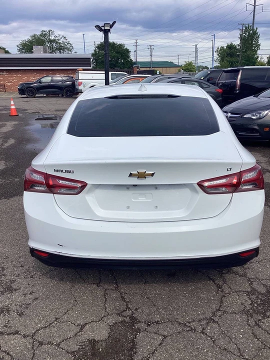 2020 Chevrolet Malibu - Image 12 of 21