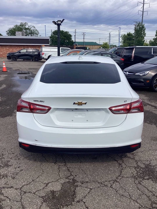 2020 Chevrolet Malibu - Image 9 of 21