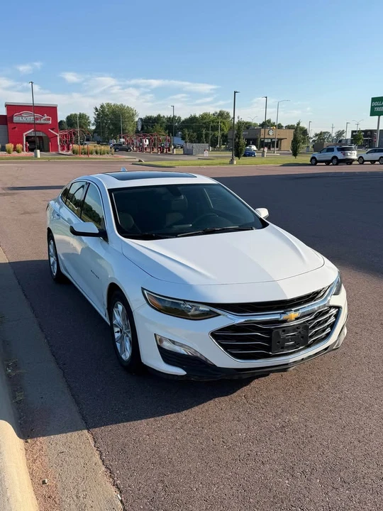 2020 Chevrolet Malibu - Image 2 of 14