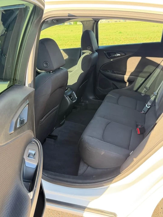 2020 Chevrolet Malibu - Image 10 of 14