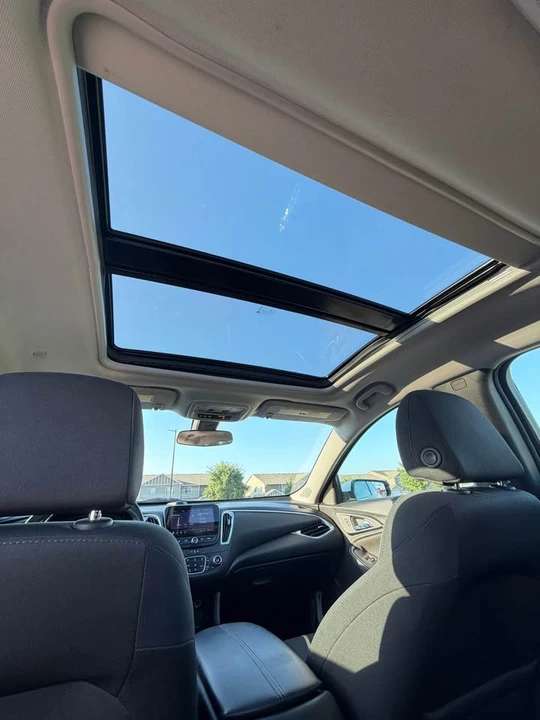 2020 Chevrolet Malibu - Image 13 of 14