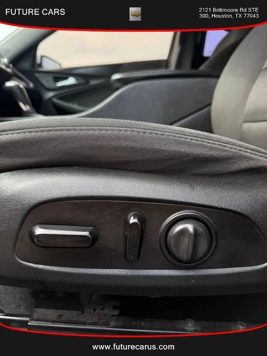 2020 Chevrolet Malibu - Image 12 of 16