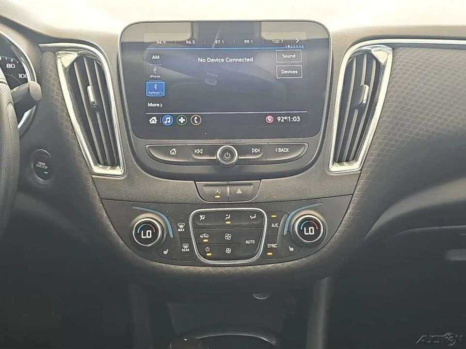 2020 Chevrolet Malibu - Image 17 of 21