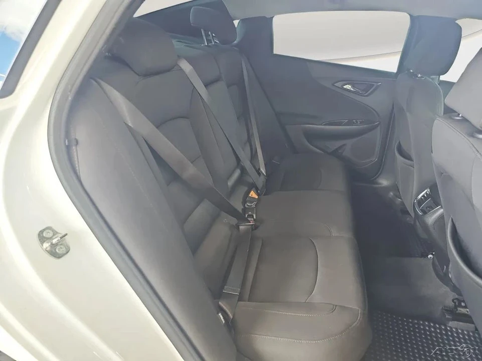 2020 Chevrolet Malibu - Image 20 of 21