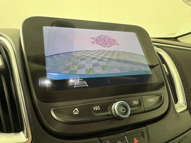 2020 Chevrolet Malibu - Image 18 of 21