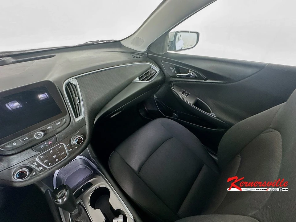 2020 Chevrolet Malibu - Image 11 of 21