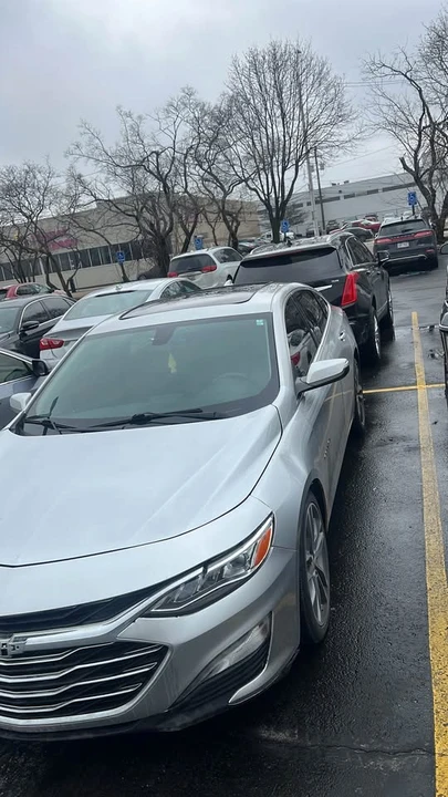 2020 Chevrolet Malibu - Image 2 of 3