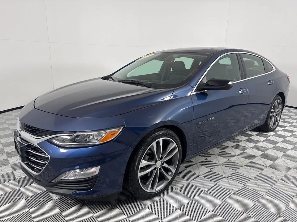 2020 Chevrolet Malibu - Image 10 of 12