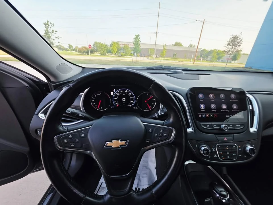 2020 Chevrolet Malibu - Image 12 of 20