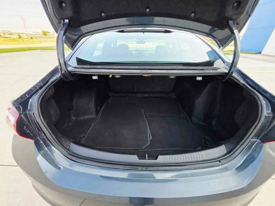 2020 Chevrolet Malibu - Image 18 of 20