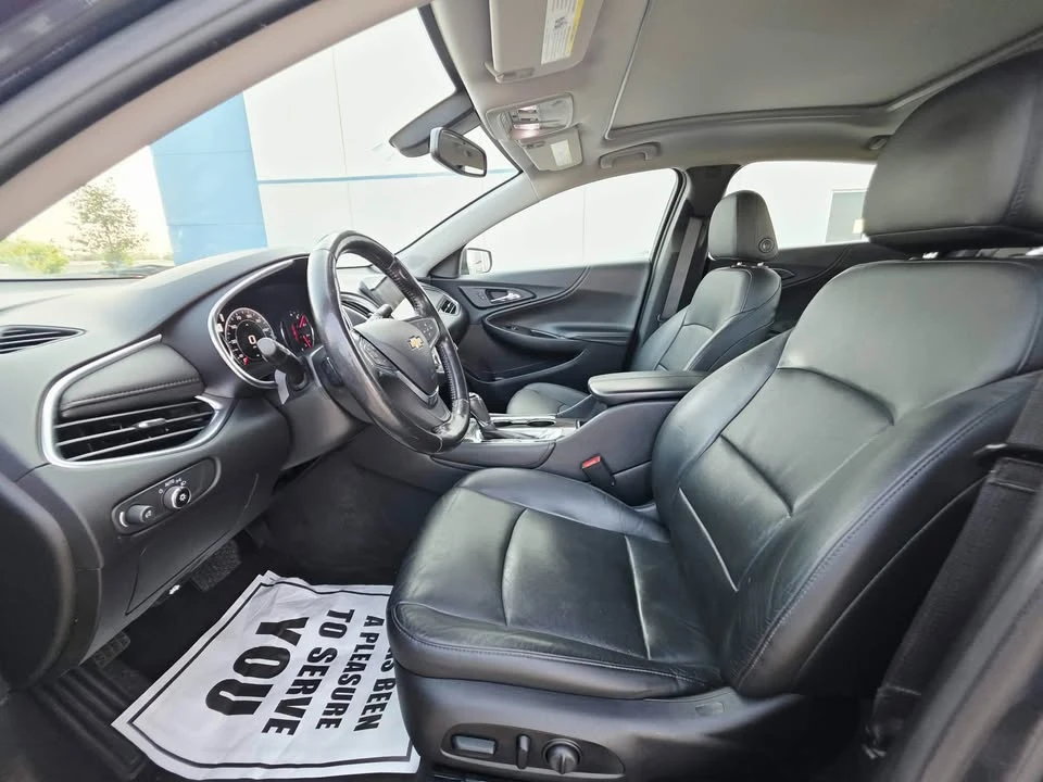 2020 Chevrolet Malibu - Image 14 of 20