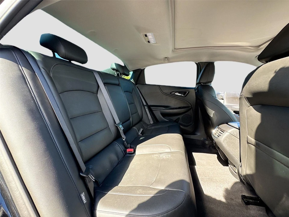 2020 Chevrolet Malibu - Image 9 of 16