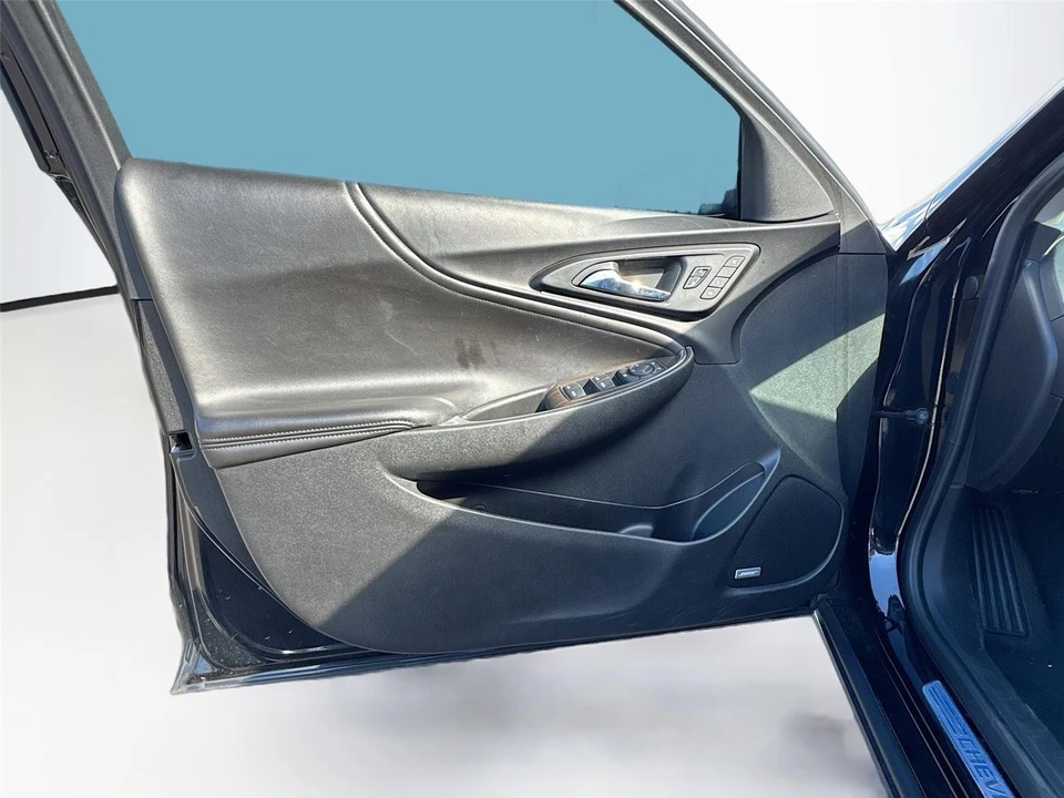 2020 Chevrolet Malibu - Image 12 of 16