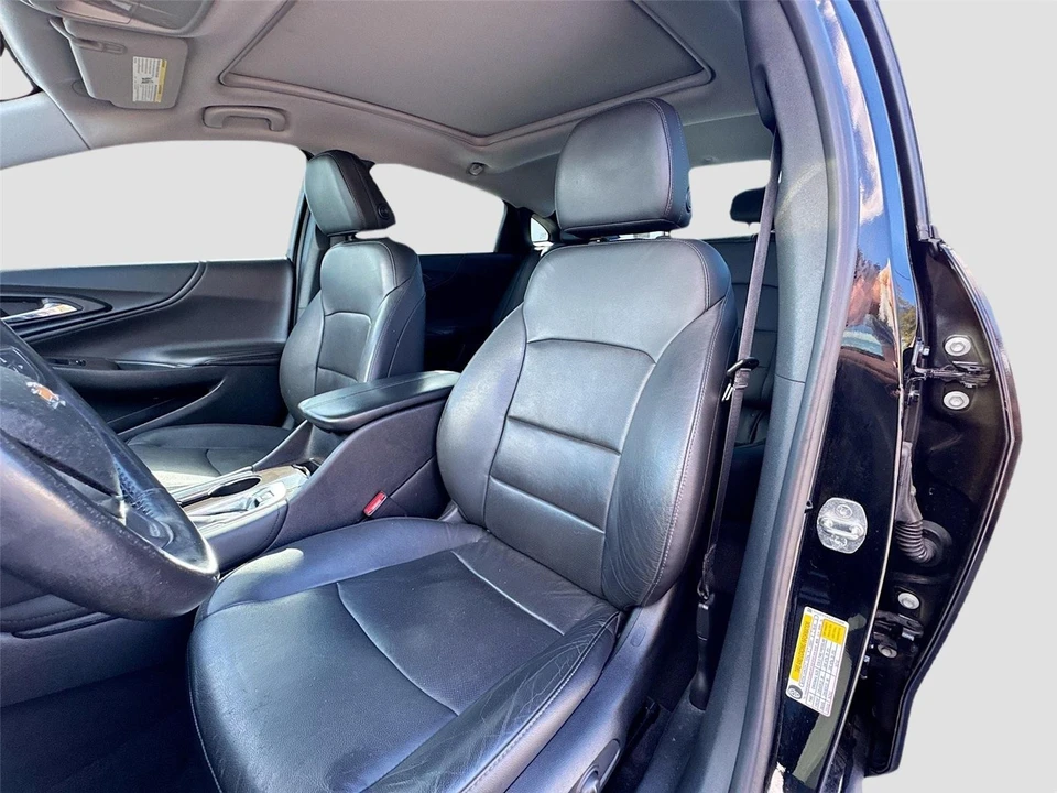 2020 Chevrolet Malibu - Image 14 of 16