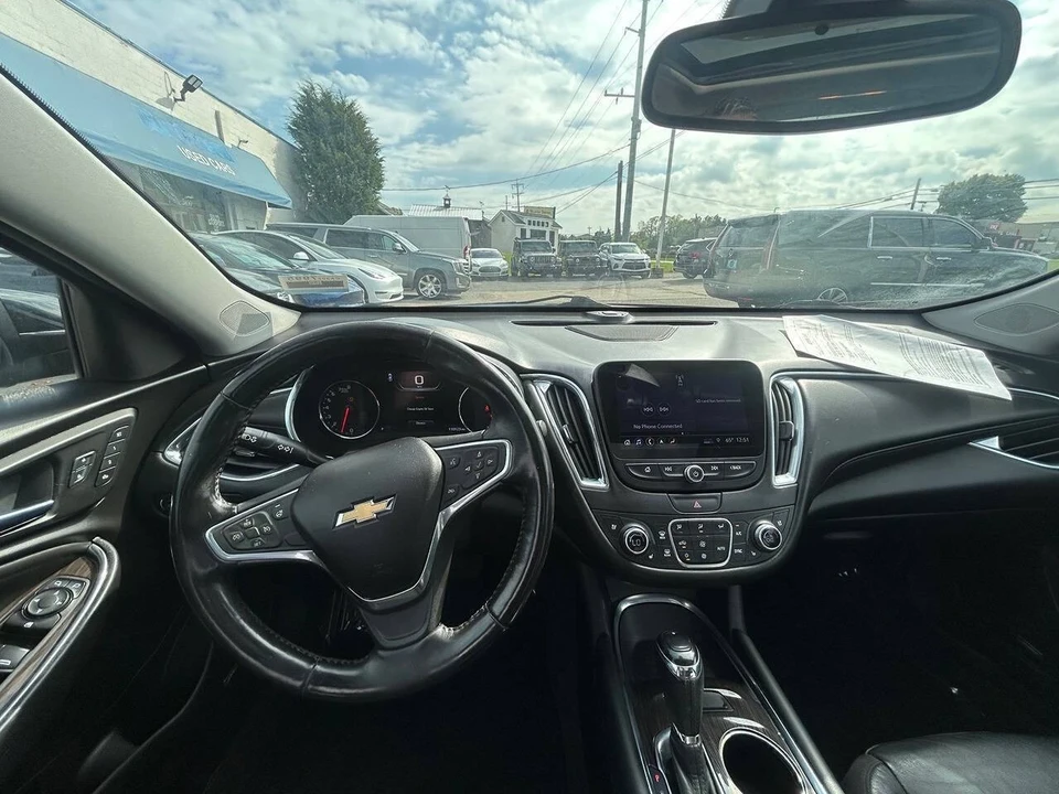2020 Chevrolet Malibu - Image 10 of 12