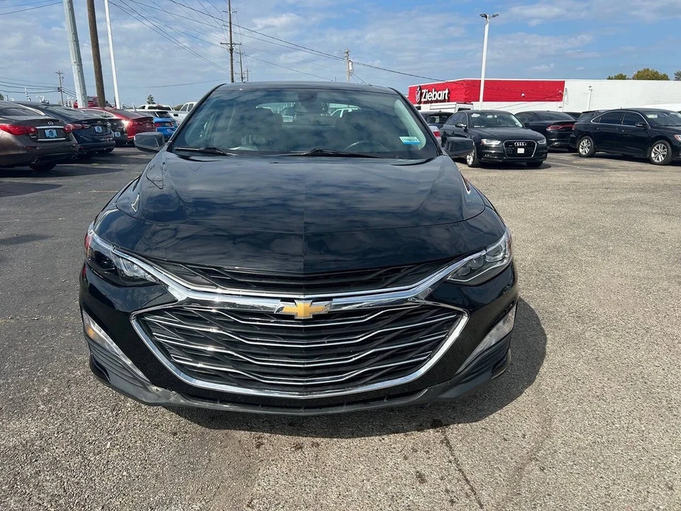 2020 Chevrolet Malibu - Image 2 of 12