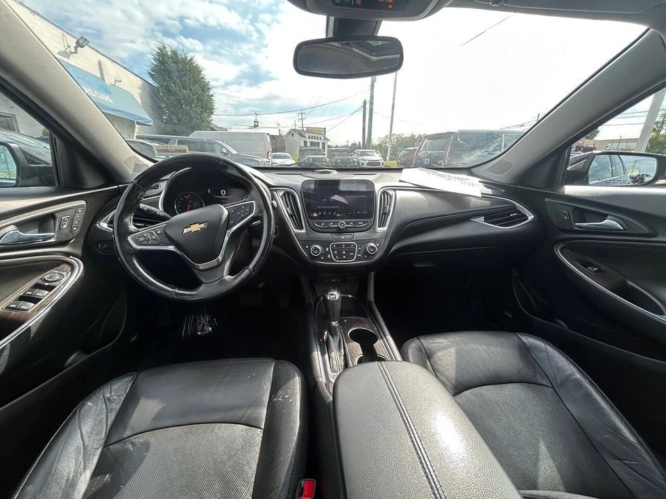 2020 Chevrolet Malibu - Image 9 of 12