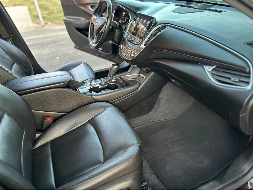 2020 Chevrolet Malibu - Image 14 of 20