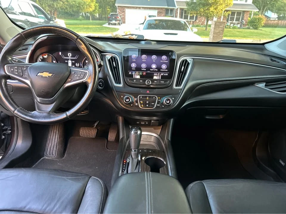 2020 Chevrolet Malibu - Image 12 of 20