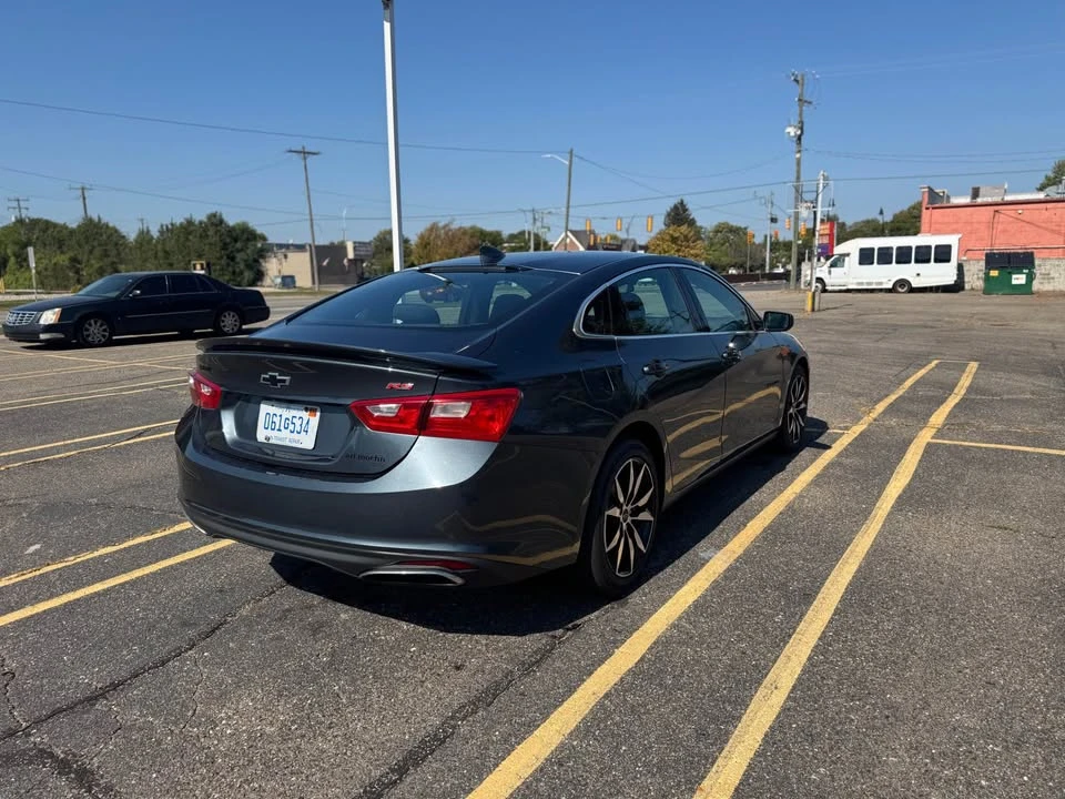 2020 Chevrolet Malibu - Image 3 of 10