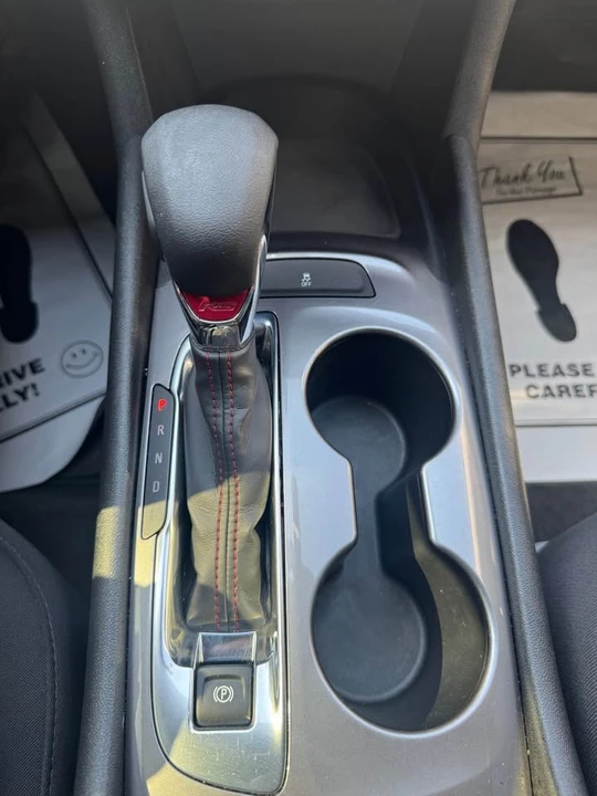 2020 Chevrolet Malibu - Image 10 of 10