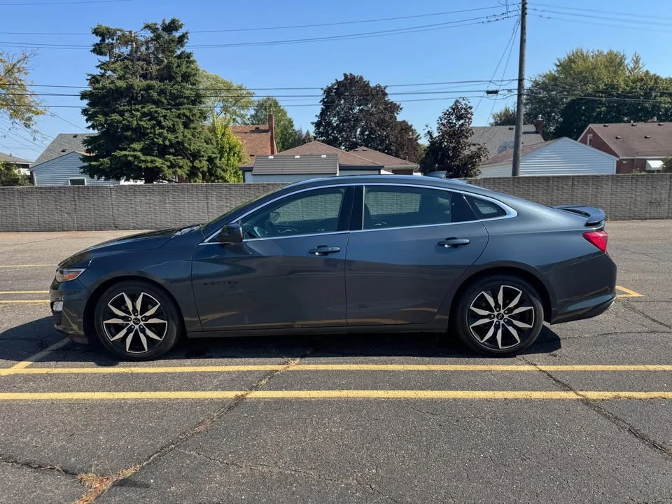 2020 Chevrolet Malibu - Image 5 of 10