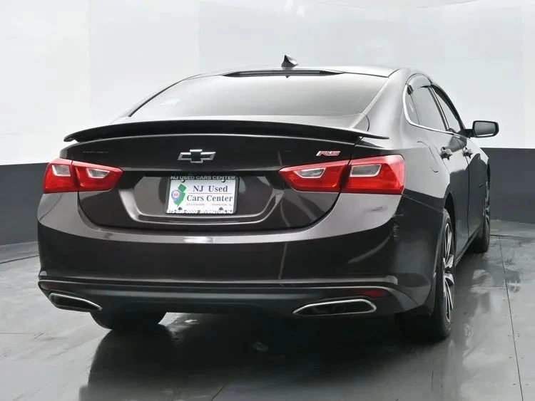 2020 Chevrolet Malibu - Image 8 of 12