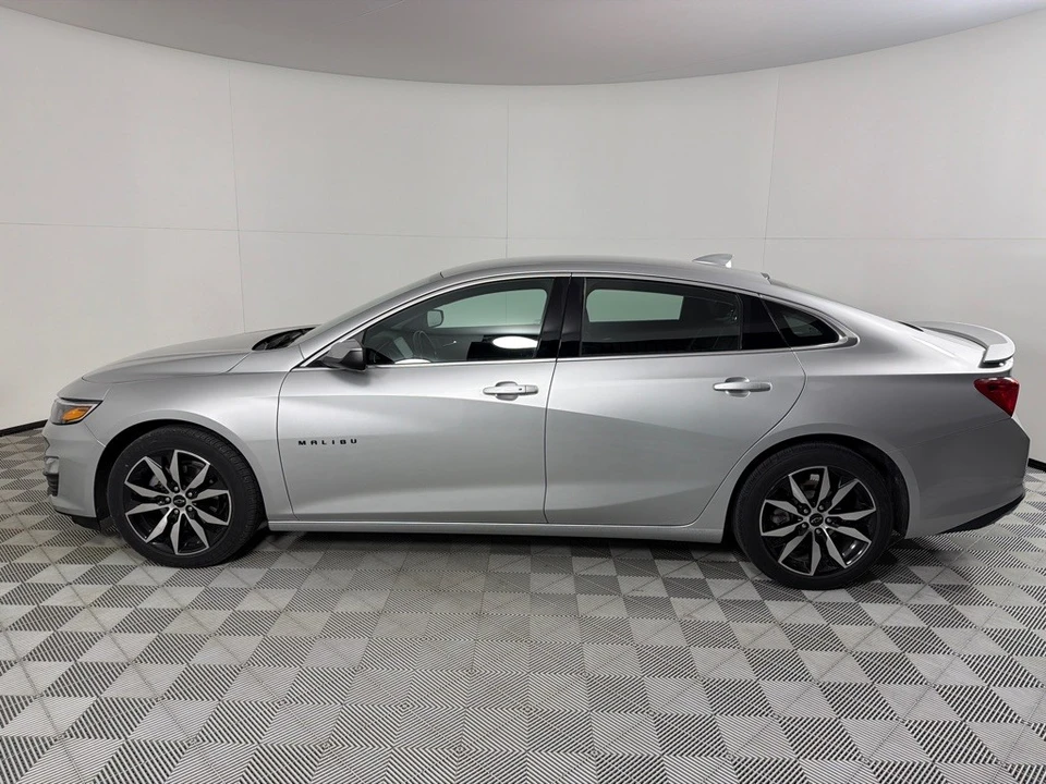 2020 Chevrolet Malibu - Image 9 of 12