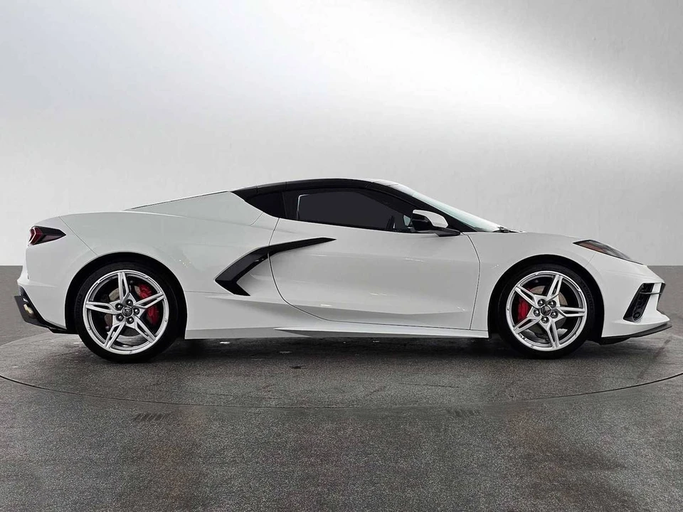 2020 Chevrolet Corvette C8 - Image 2 of 8