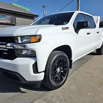 2020 Chevrolet Silverado Custom 4x4