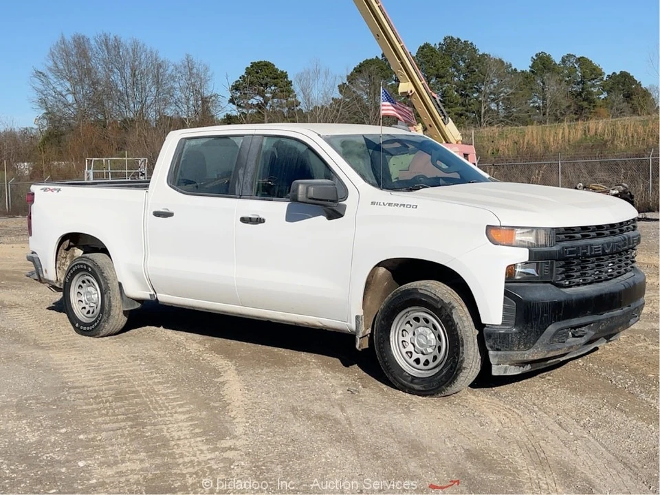 2020 Chevrolet Silverado 4th Gen - Image 2 of 12