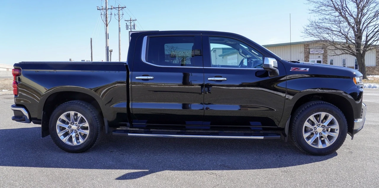 2020 Chevrolet Silverado 4th Gen - Image 2 of 21