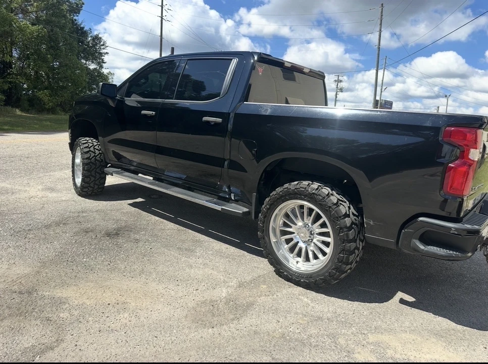 2020 Chevrolet Silverado 4th Gen - Image 2 of 14