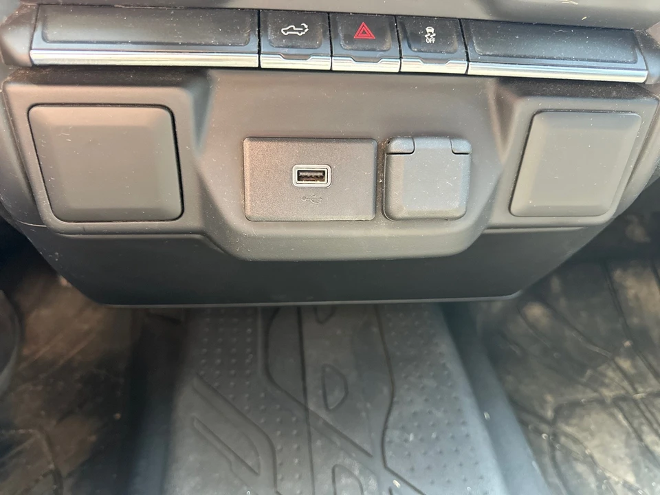 2020 Chevrolet Silverado 4th Gen - Image 14 of 21
