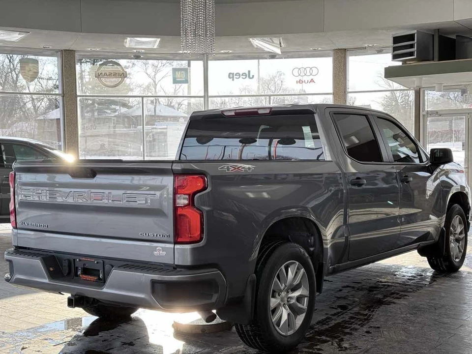 2020 Chevrolet Silverado 4th Gen - Image 8 of 21