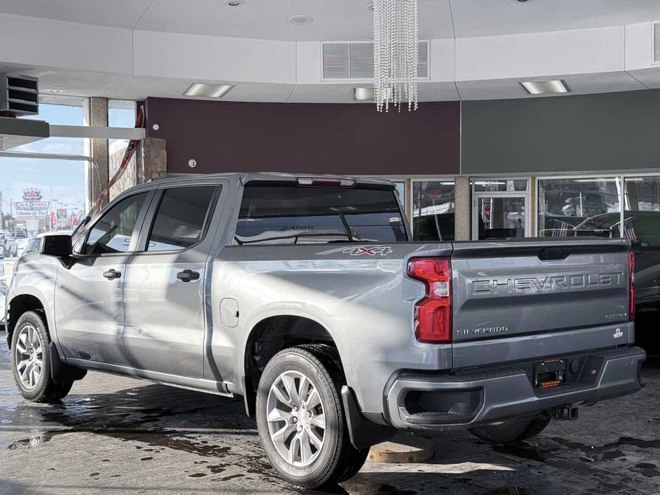 2020 Chevrolet Silverado 4th Gen - Image 10 of 21
