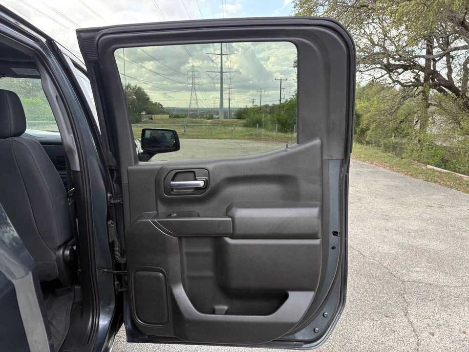 2020 Chevrolet Silverado 4th Gen - Image 17 of 21