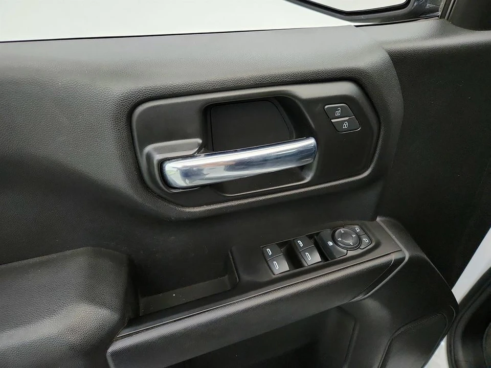 2020 Chevrolet Silverado 4th Gen - Image 19 of 21