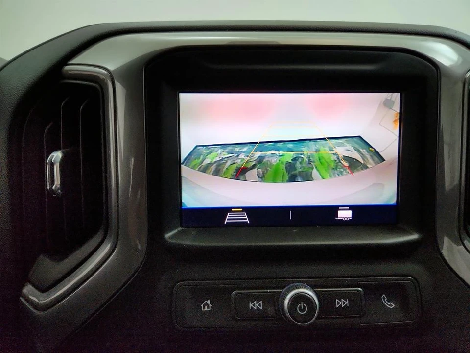 2020 Chevrolet Silverado 4th Gen - Image 17 of 31