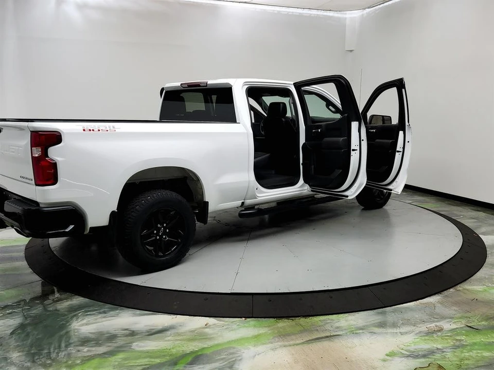 2020 Chevrolet Silverado 4th Gen - Image 11 of 31