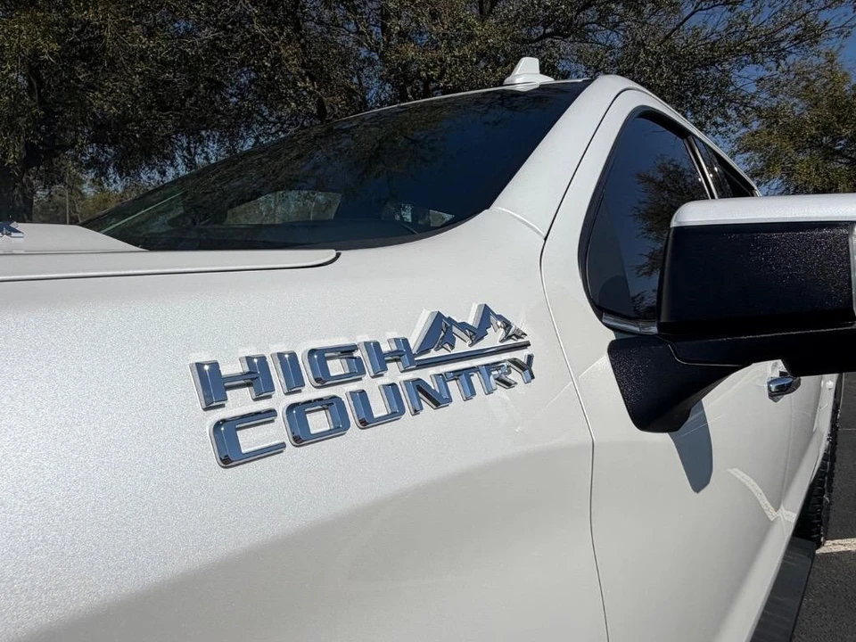 2020 Chevrolet Silverado 4th Gen - Image 3 of 21