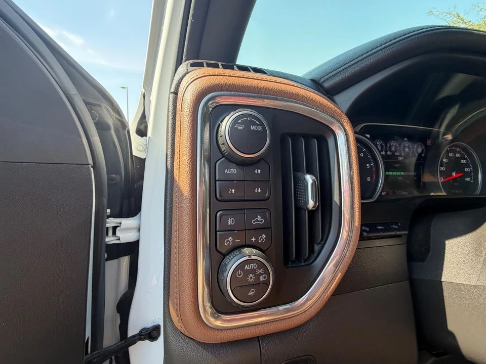 2020 Chevrolet Silverado 4th Gen - Image 15 of 21