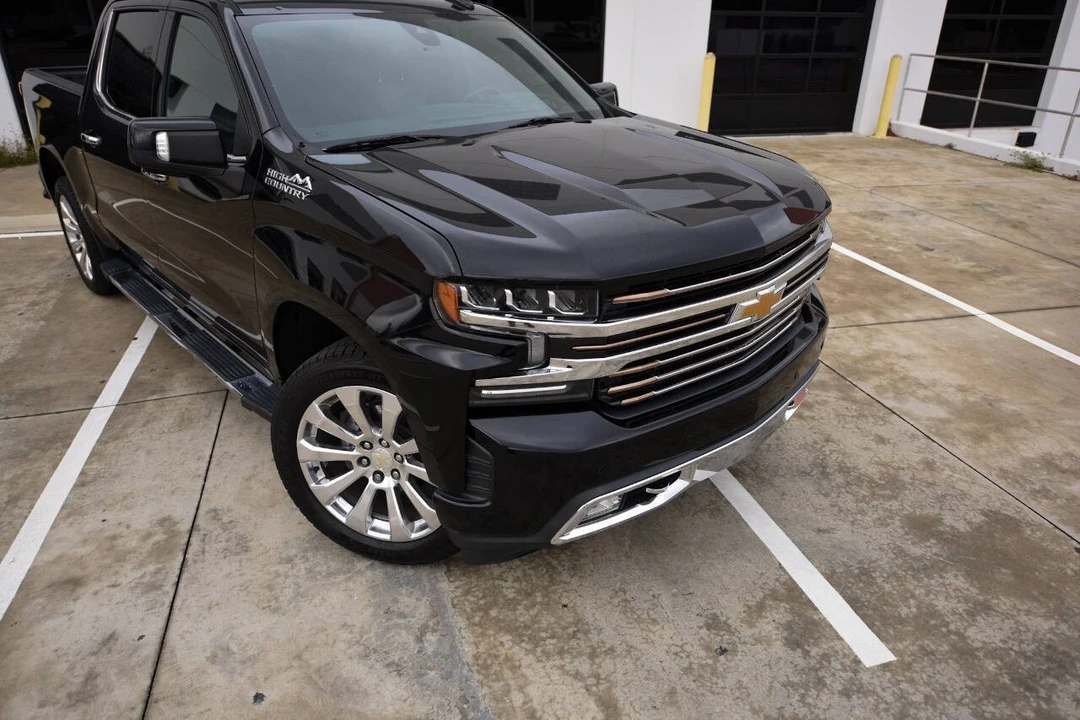 2020 Chevrolet Silverado 4th Gen - Image 2 of 12