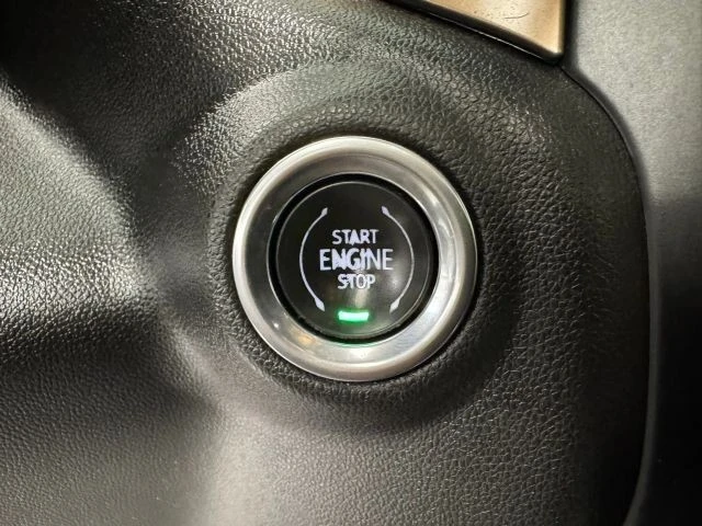 2020 Chevrolet Silverado 4th Gen - Image 17 of 21