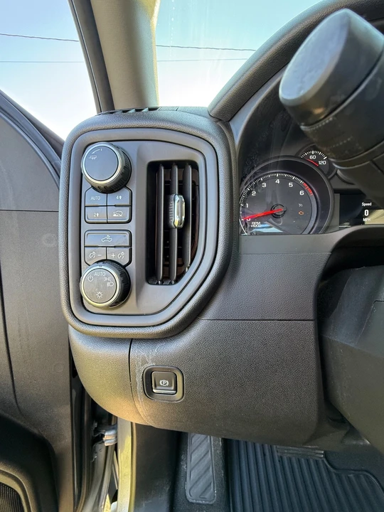 2020 Chevrolet Silverado 4th Gen - Image 12 of 14